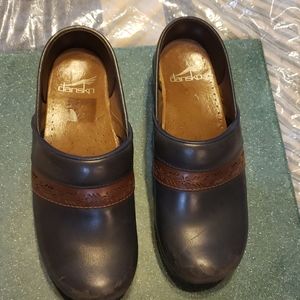 Dansko clogs blue with brown band
